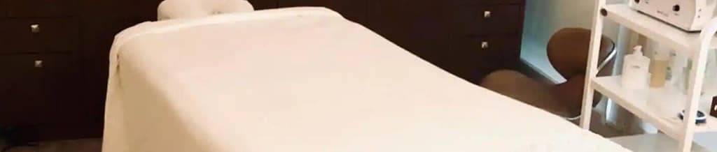 Ganze Wohnung, Captain`s Suite: Poolside Oasis with Beach Access in Palm Beach, Palm Beach County