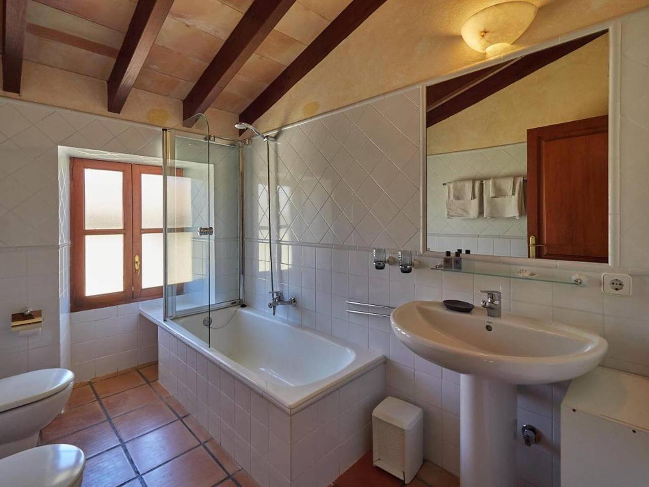Habitación Triple con piscina compartida, Wi-Fi y aire acondicionado in Sineu, Interior de Mallorca