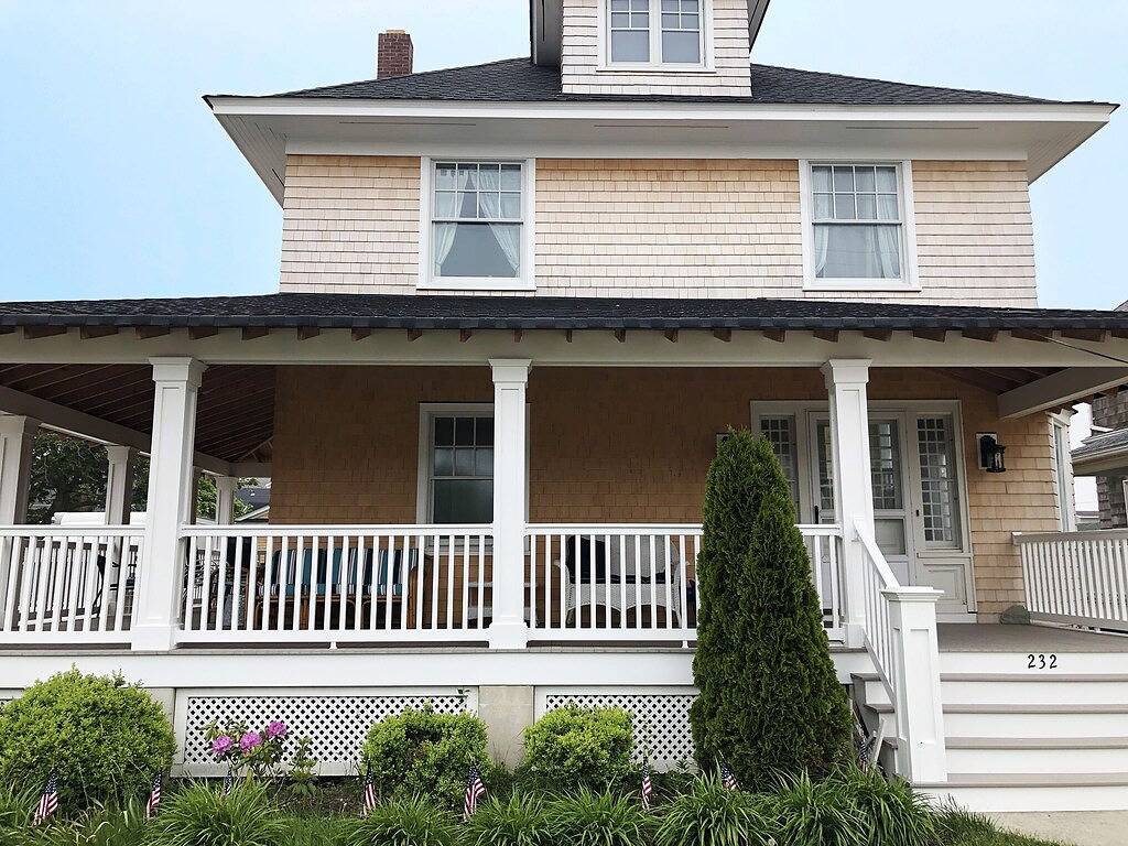 Newly renovated family beach house, walking distance to everything! in Bay Head, Ocean County