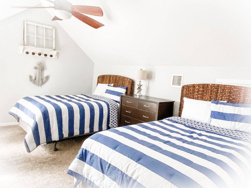 Ganze Wohnung, Lavallette Wunderschöne 3-Bett / 2-Bad-Strandblock Vermietung-Zugang Straße, Abzeichen in Toms River, Ocean County