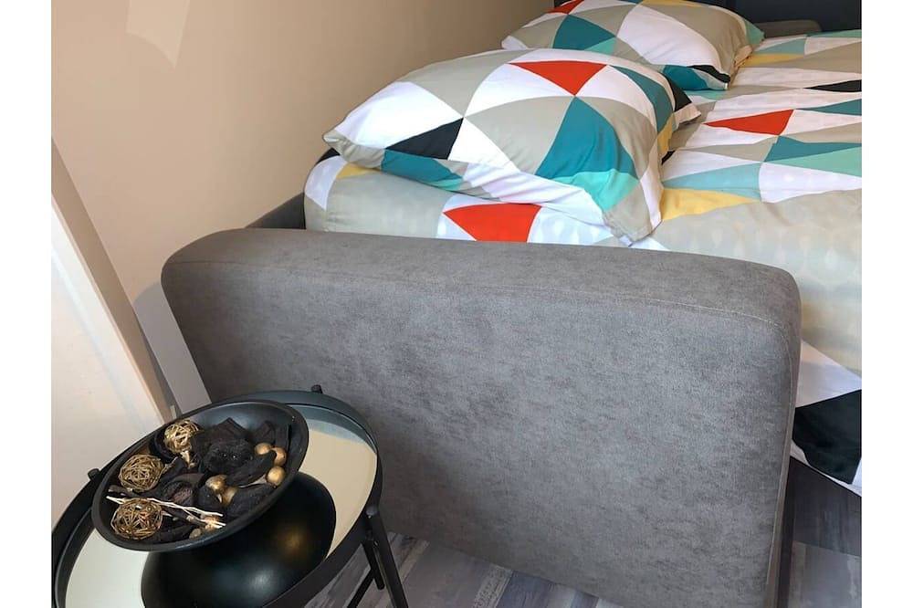 Entire apartment, 🌠Au Petit Chaleureux🌠 City center - Wi-Fi - free parking in Niort, Niort region
