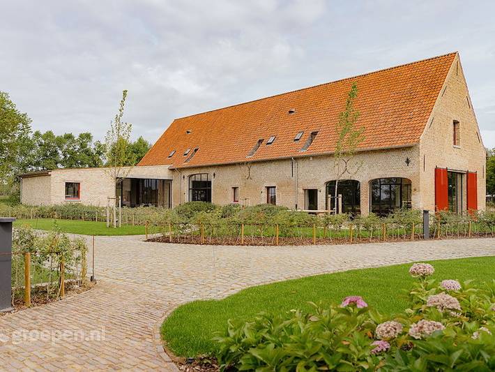 Ferienhaus für 22 Personen, mit Balkon/Terrasse und Terrasse sowie Garten in Damme (Belgien)