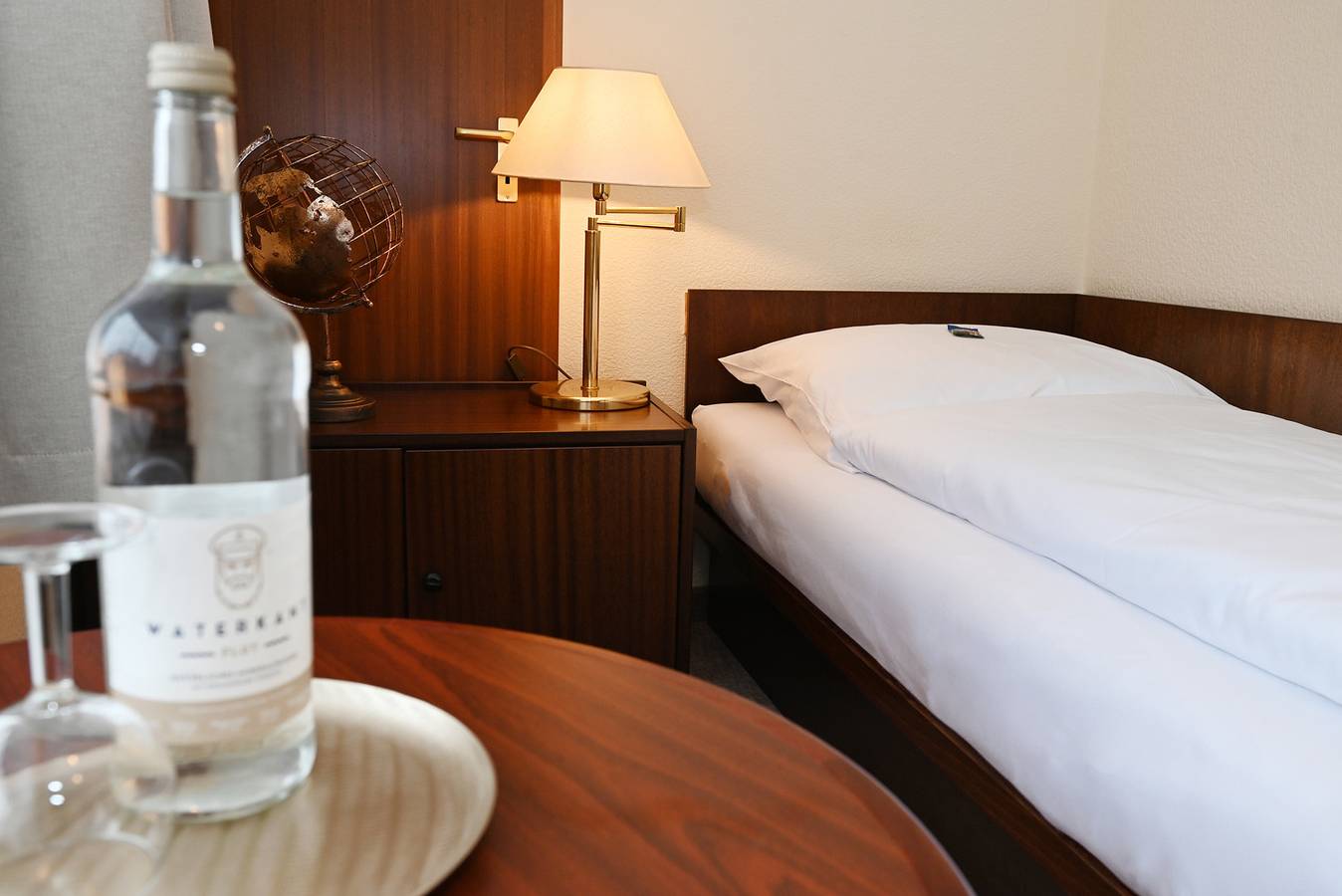 Strandhotel Salty - Einzelzimmer mit Balkon in Hafen Büsum, Büsum