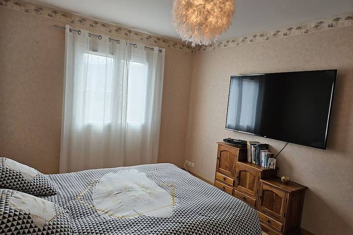 Location de vacances pour 8 personnes, avec Jacuzzi ainsi que Terrasse et Jardin à Lavelanet - 2