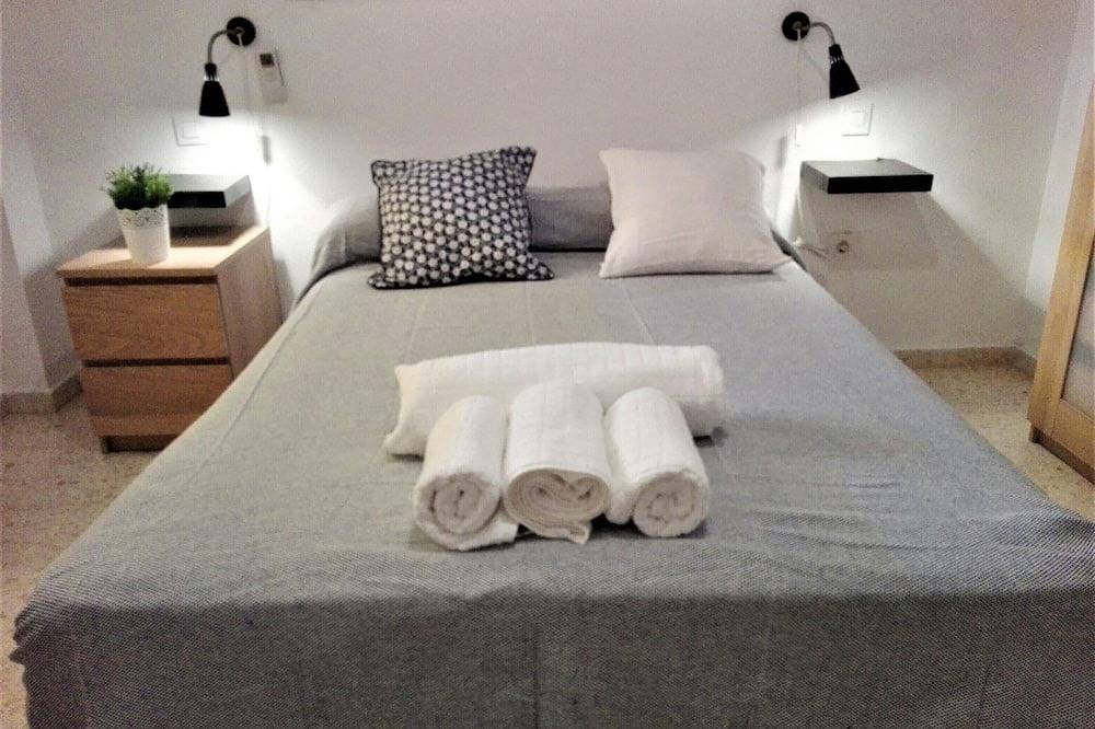 Ganze Wohnung, Duplex Scheunenhof Einwohner in Barrio de San Bernardo mit Parkplatz in Nervión, Sevilla