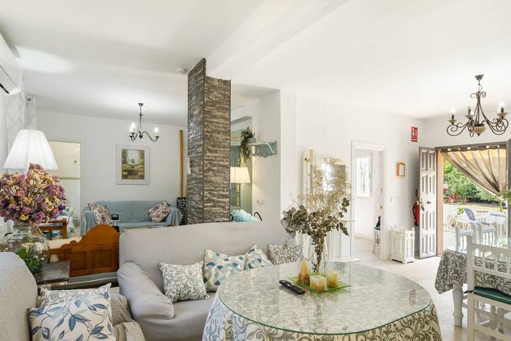 Casa Rural 'La Esperanza Rural Tourist' con Piscina Privada, Wi-Fi y Aire Acondicionado in Cabra, Córdoba Provinz