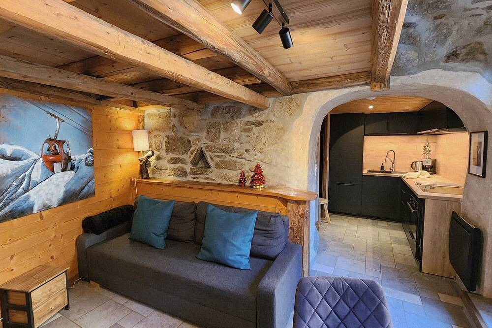 Petit chalet calme nature et authentique proche de Chamonix in Vallorcine, Région de Bonneville