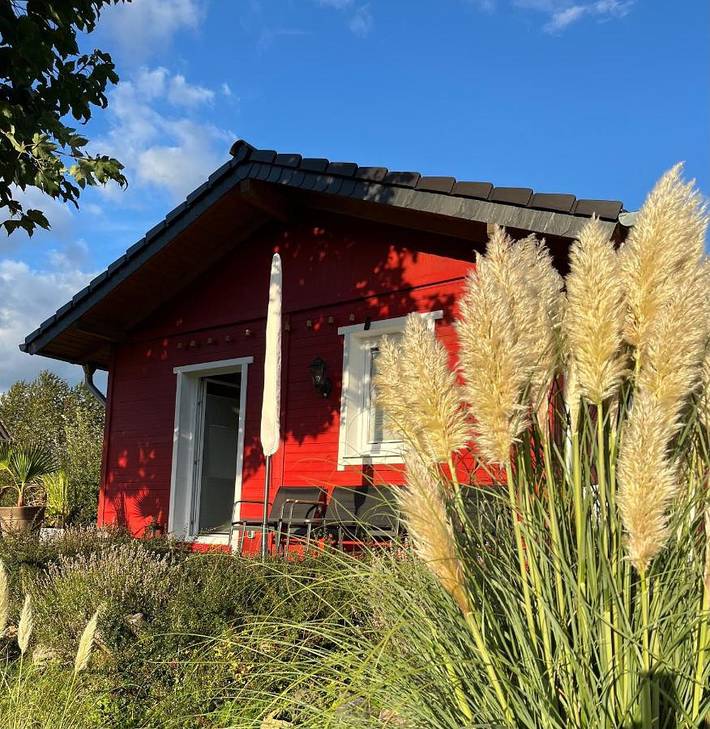 Ferienwohnung für 2 Personen, mit Terrasse und Garten sowie Ausblick