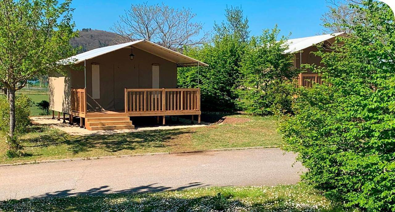 Camping Onlycamp Pierre & Sources in Volvic, Parc naturel régional des Volcans d'Auvergne