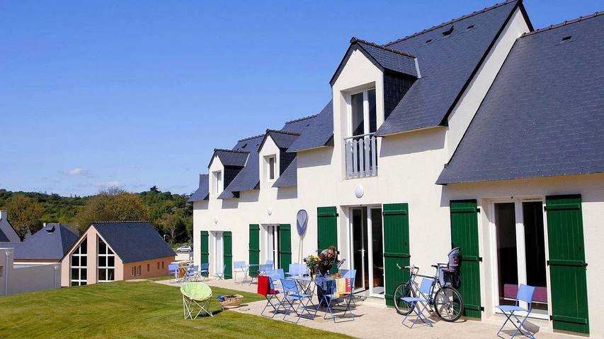 Ferienhaus für 4 Personen, mit Terrasse und Pool sowie Garten in Crozon