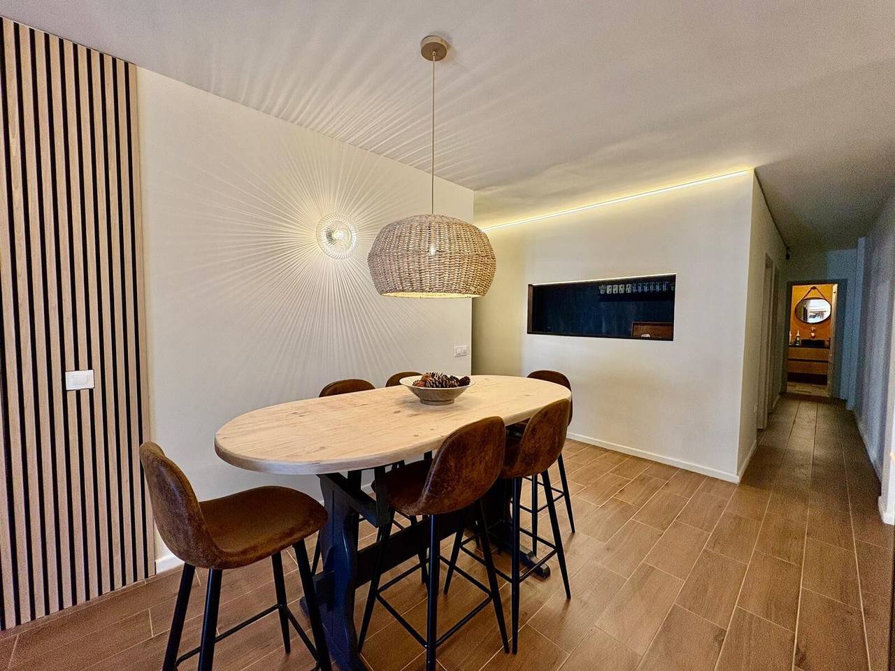 Appartement entier, Appartement 'Fmr Avenida Almeria' avec terrasse privée, balcon et Wi-Fi in Carboneras, Costa de Almería