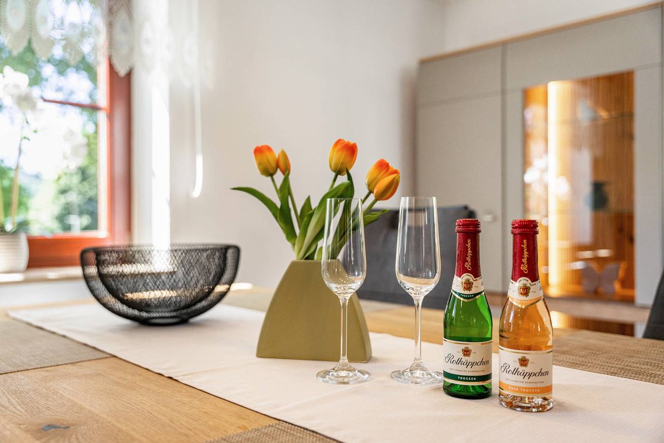 Appartamento intero, Appartamento 'Ferienwohnung Am Augusttal' con vista sulle montagne, terrazza privata e Wi-Fi in Hainewalde, Monti Zittau