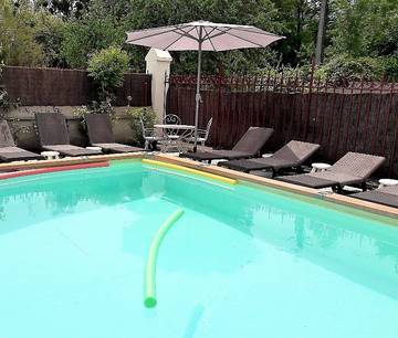 Gîte pour 5 personnes, avec terrasse et piscine, animaux acceptés à Saint-Georges-sur-Cher