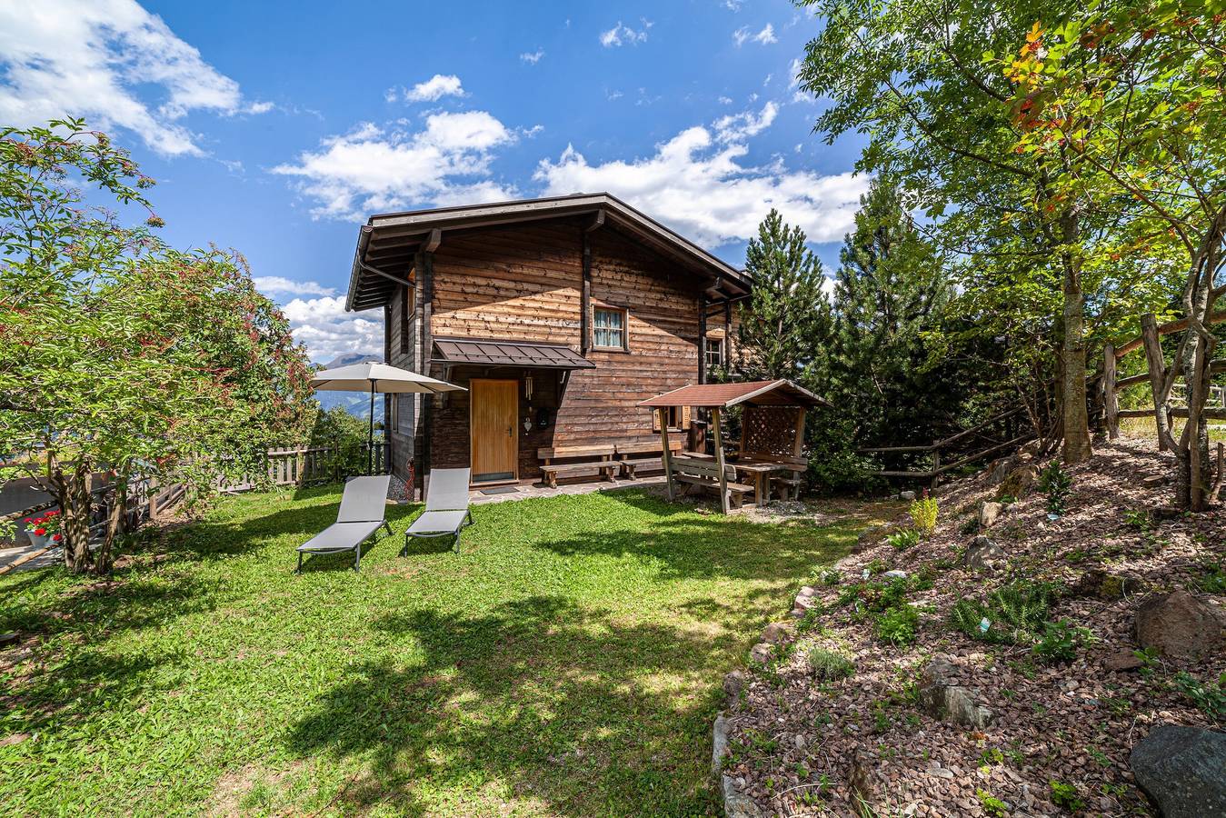 Chalet 'Bergchalet Refugium Martius' with Mountain View, Garden & Wi-Fi in Marling, Ortler Alps