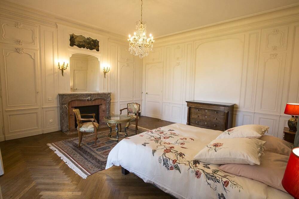 Executive double Bedroom in Barbeville, Bayeux region