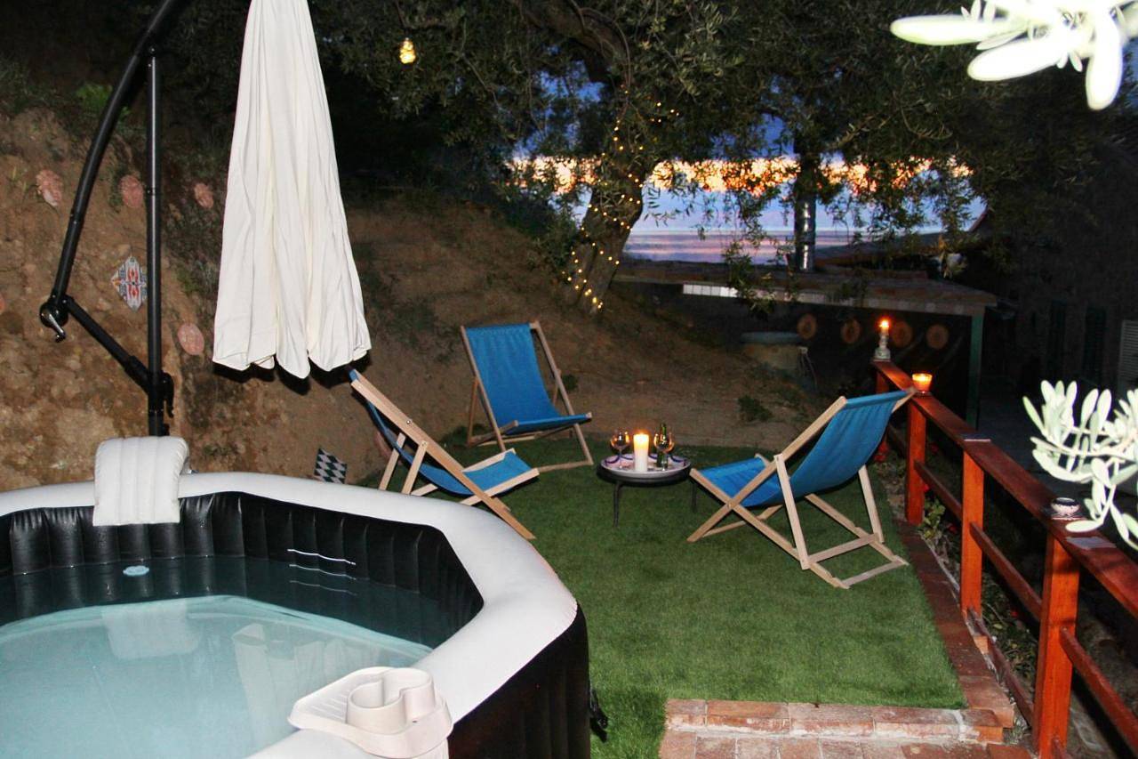 Appartamento intero, Studio Apartment with Sea View in Santo Stefano di Camastra, Provincia di Messina
