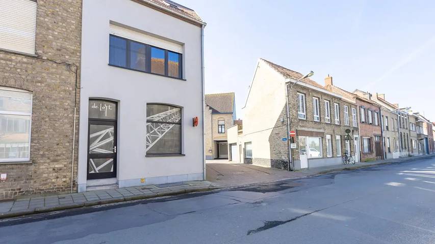 Location de vacances pour 12 personnes, avec jardin à Furnes