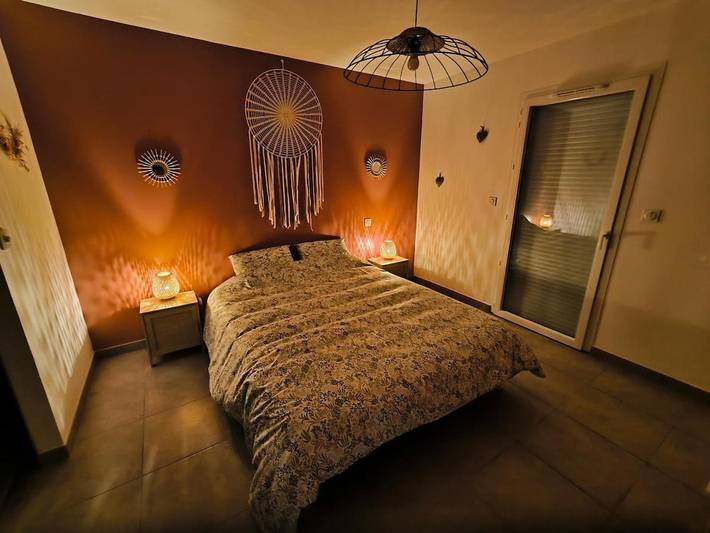 Location de vacances pour 4 personnes, avec jacuzzi ainsi que sauna et jardin à Cahon - 3