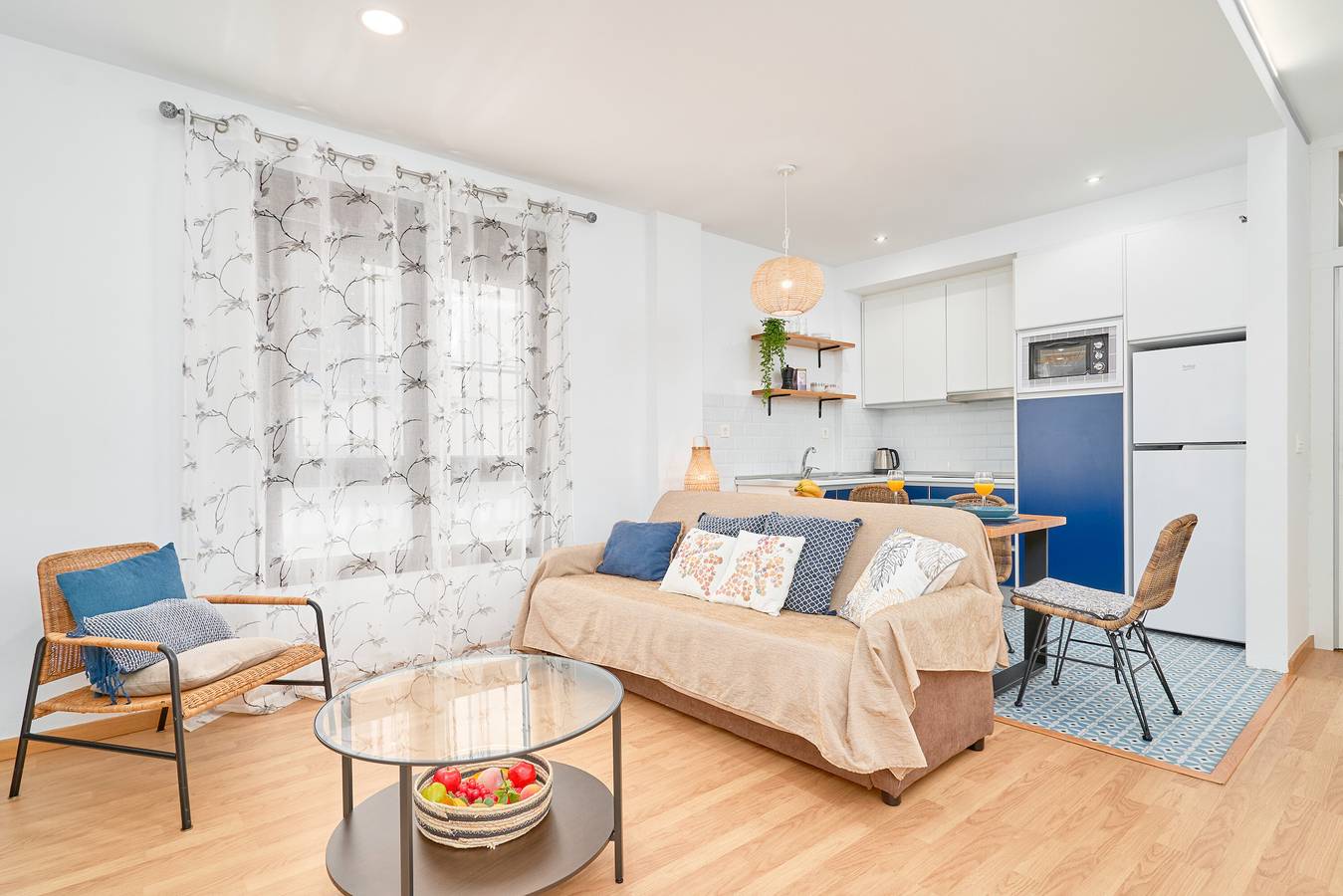 Apartamento entero, Apartamento en Almuñecar con terraza privada, Wi-Fi y aire acondicionado in Casco antiguo de Almuñécar, Almuñecar