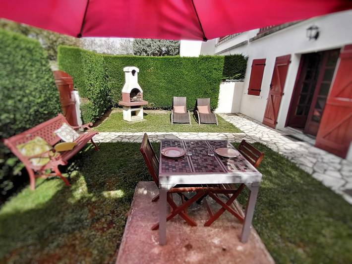 Gîte pour 4 personnes, avec jardin à Mendionde - 2