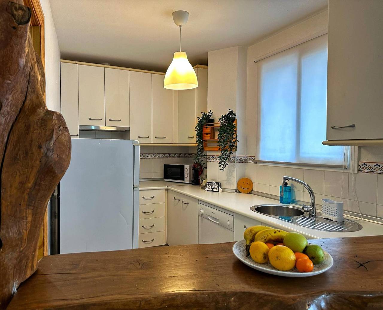 Apartamento entero, Apartamento 'Alojamiento El Pilar' con vistas a la montaña y Wi-Fi in Entorno de Sierra Nevada, Güejar Sierra