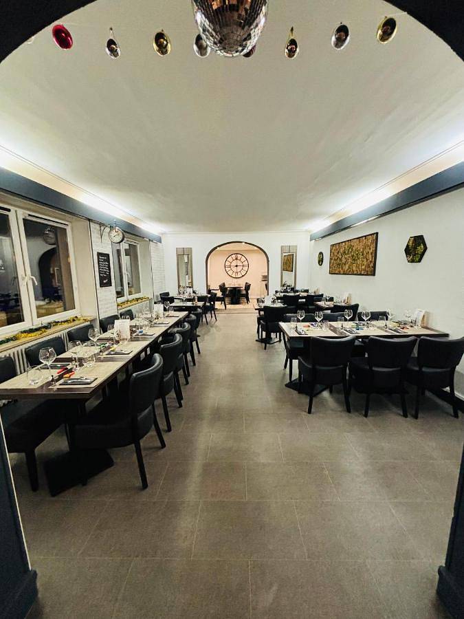 Hôtel-Restaurant Le Hauteville in Plateau d'Hauteville, Belley