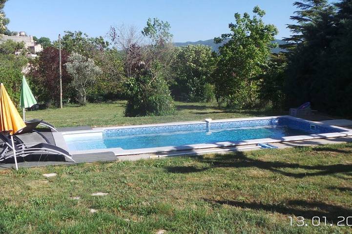Vacation rental for 6 people, with Terrace and Yard in Mane