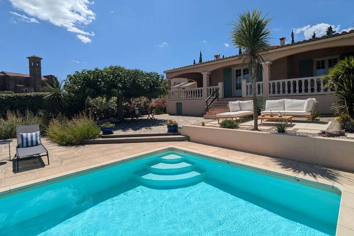 Location de vacances pour 10 personnes, avec Balcon et Terrasse ainsi que Jardin et Piscine à Montouliers - 2