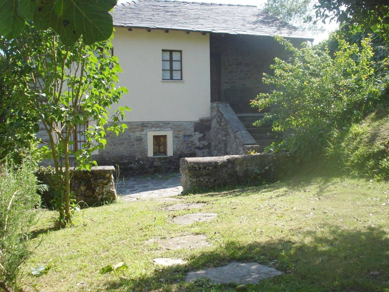 Casa de Aldea Vache in Tineo, Costa Verde