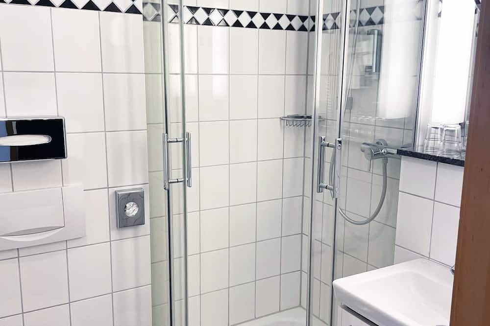 Queen Single Apartment in Düsseldorf, Düsseldorf region