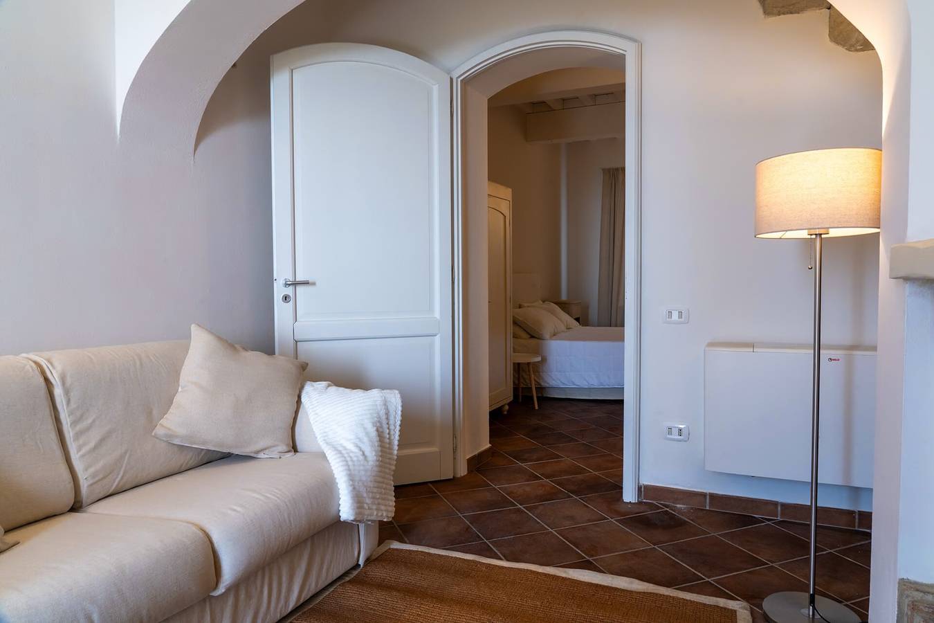 Appartamento intero, Appartamento di vacanza "Glicine" con piscina condivisa, giardino condiviso e Wi-Fi in Montepulciano, Siena e dintorni