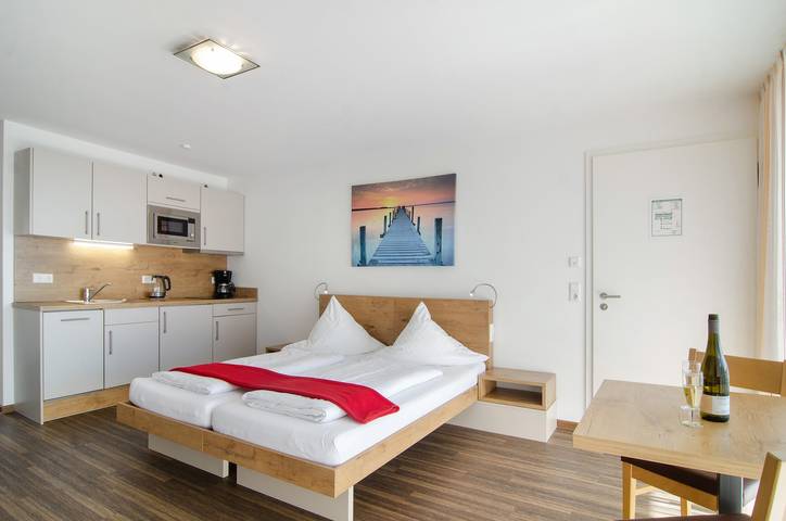 Ferienwohnung für 2 Personen, mit Seeblick und Garten in Immenstaad - 4