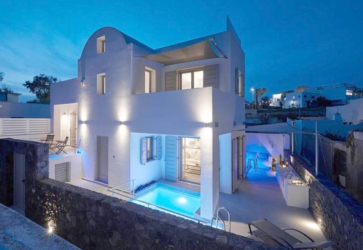Villa für 8 Personen, mit Ausblick und Terrasse sowie Pool - 1