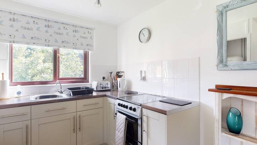 35 Strawberry Hill, Tolroy Manor in Hayle, Cornwall