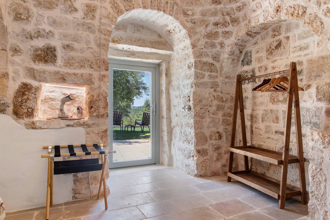 Trullo '' avec terrasse privée, Wi-Fi et climatisation in Putignano, Province de Bari