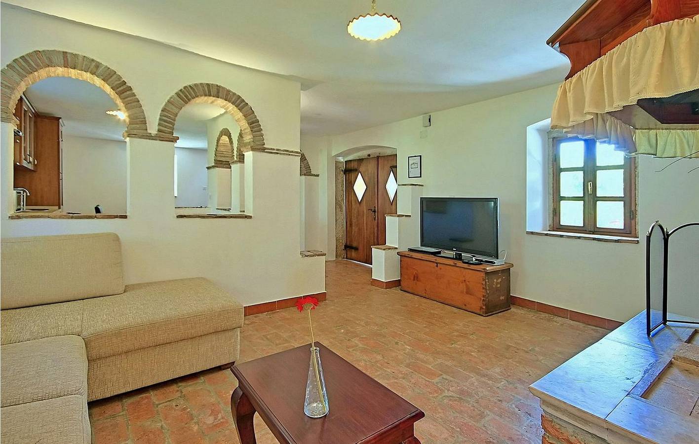 Incantevole appartamento con 2 camere da letto, piscina e terrazza, a 700 m dal centro di Anzici in Visignano (Općina), Istria centrale