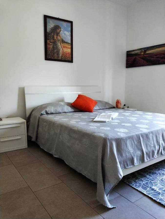 Location de vacances pour 2 personnes, avec Balcon ainsi que Terrasse et Vue dans Marina di Davoli