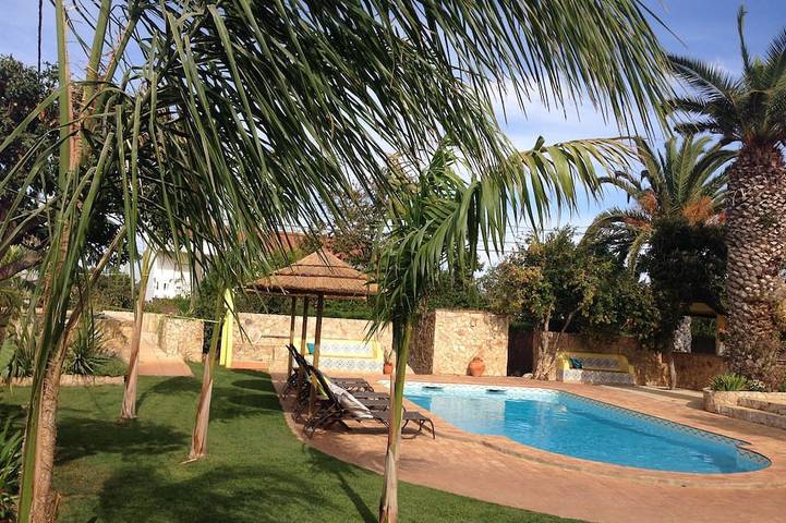 Villa with pool for 4 people, with garden and terrace in Lagos