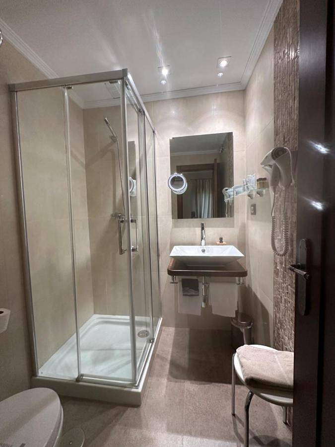 Hotel para 6 personas, con vistas y jardín en Valle del Pas-Pisueña - 2