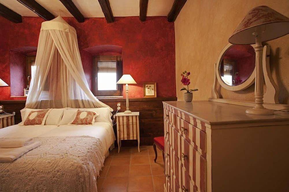 Masia de Lavell - Solsona in Lladurs, Lleida Provinz