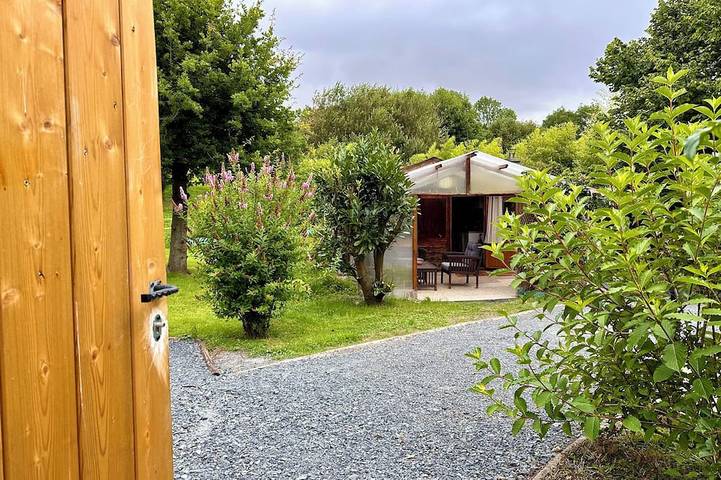 Gîte pour 5 personnes, avec Jacuzzi ainsi que Terrasse et Jardin à Hamars