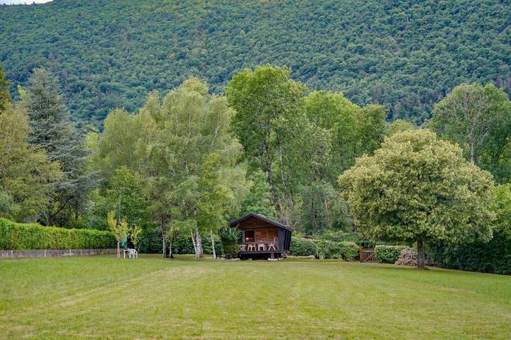 Chalet pour 2 personnes, avec vue sur le lac et jardin ainsi que vue et balcon sur le Lac d'Annecy - 4