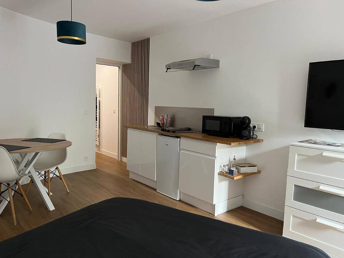 Appartement entier, One-Bedroom Apartment in Villers-Allerand, Parc naturel régional de la Montagne de Reims