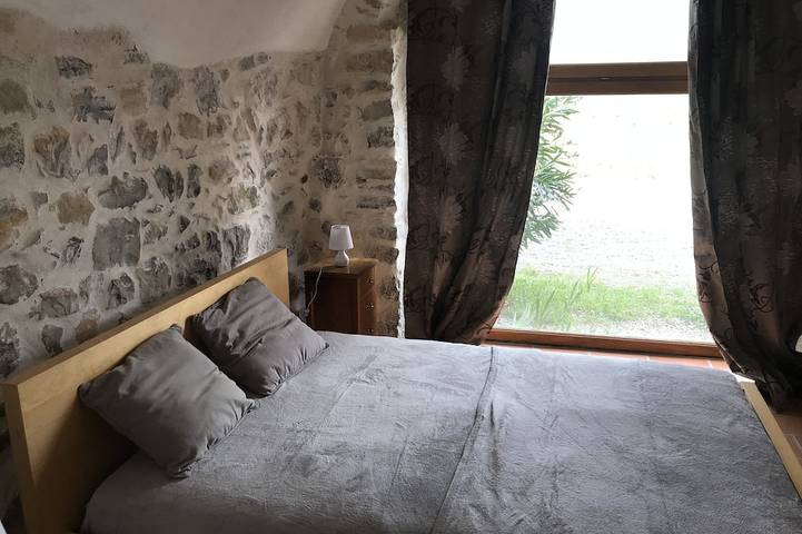Location de vacances pour 10 personnes, avec jardin, animaux acceptés à Villeneuve-de-Berg - 2