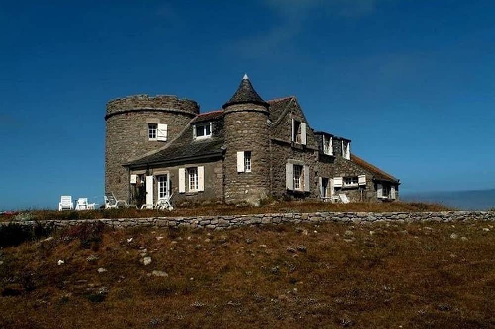Manoir de charme perché sur une dune, vue imprenable sur la mer à 260° in Île de Batz, Ceinture Dorée