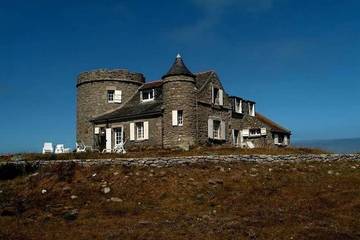 Location de vacances pour 12 personnes, avec jardin et terrasse à Île de Batz