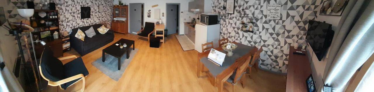 Gîte pour 4 personnes, avec terrasse dans Membre - 4