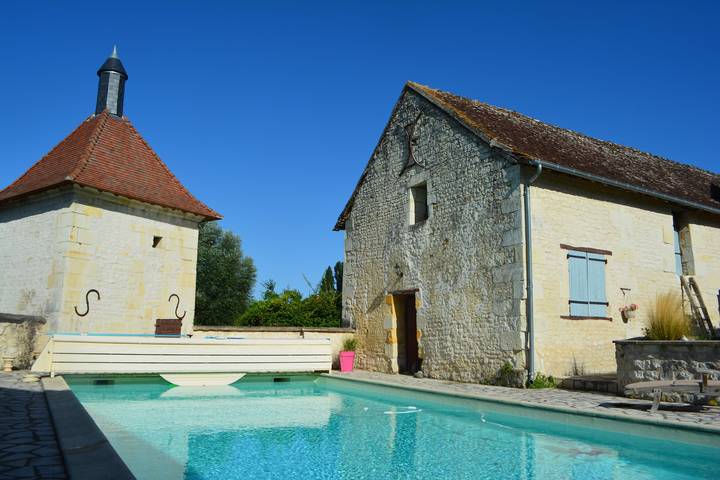Gîte pour 14 personnes, avec piscine