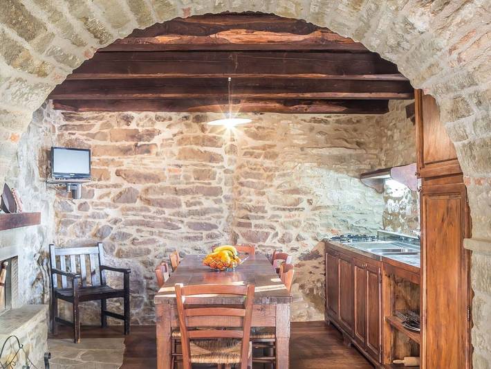 Location de vacances pour 24 personnes, avec terrasse et piscine à Sansepolcro - 4