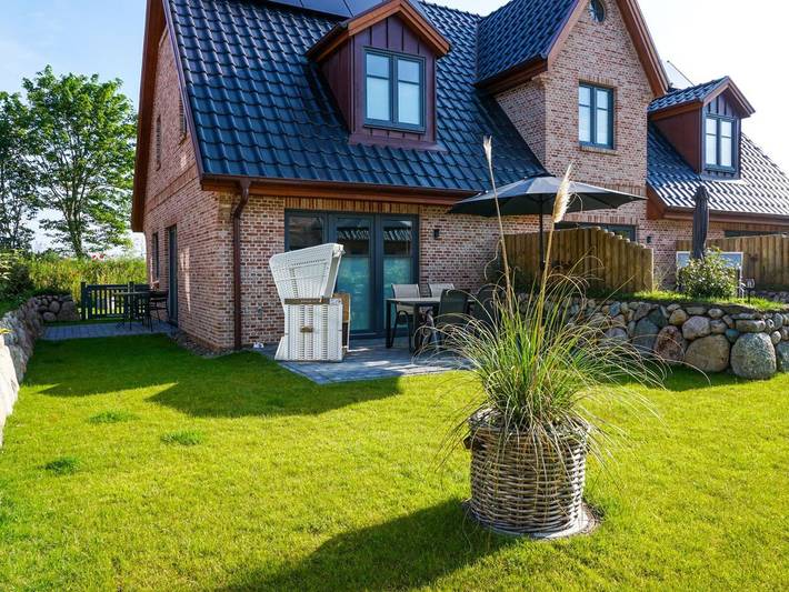 Lena - „Ihr perfektes Urlaubsparadies auf Sylt – das Ferienhaus Lena erwartet Sie!“ in Tinnum, Sylt (Gemeinde)